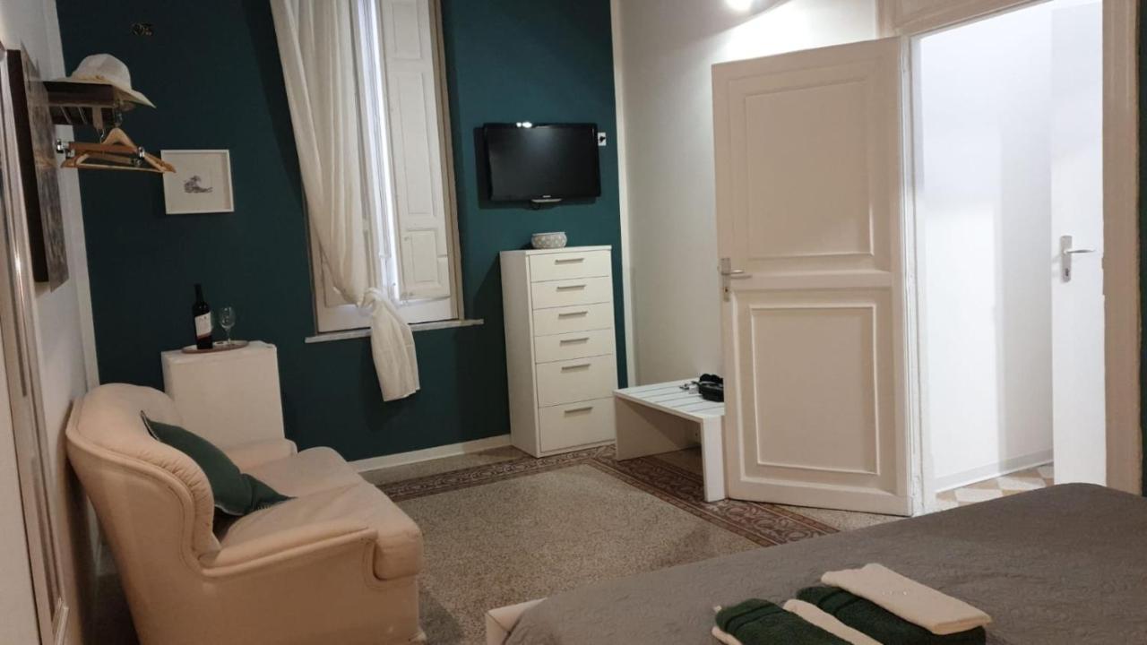 Opera Prima 28 Hotell Palermo Exteriör bild